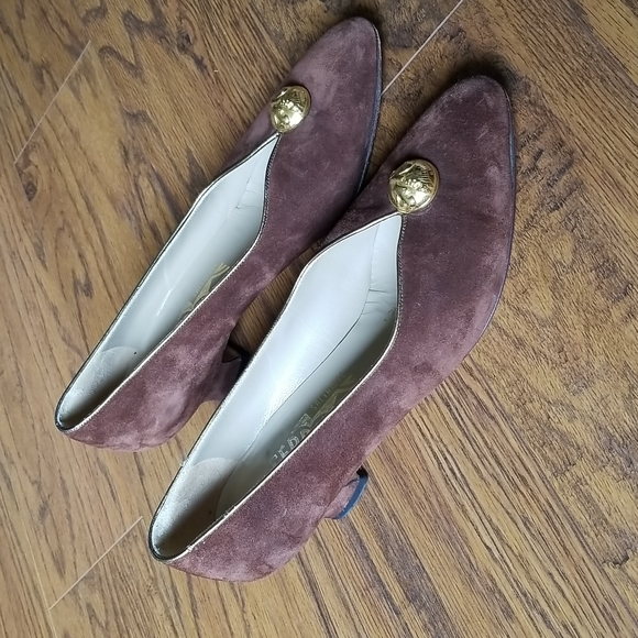 Vintage Brown Suede Salvatore Ferragamo Pumps Shoes Gold Button 7 B Kitten Heels